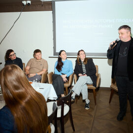 Public talk: что реально продает загородку в 2026?