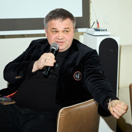 Public talk: что реально продает загородку в 2026?
