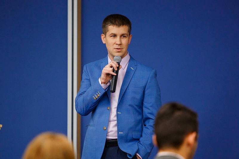 Сергей Колесников